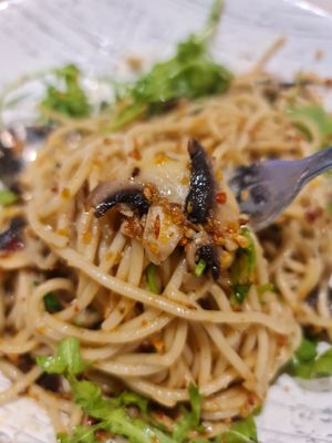 Mushroom Spaghetti  ~ 6/7/22 at iVegan 爱素 - Thomson Plaza in Central Singapore
