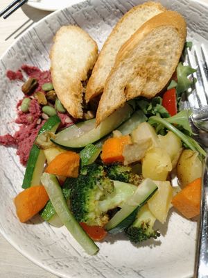 Beetroot hummus with roasted vegetables $13.90++ at iVegan 爱素 - Thomson Plaza in Central Singapore