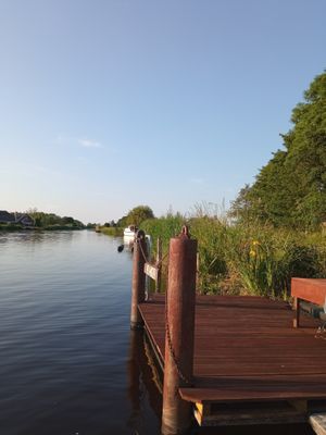 Take a dip in the river at De Groene Gevel in Woerdense Verlaat