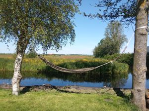 Relaxing in the hammock at De Groene Gevel in Woerdense Verlaat