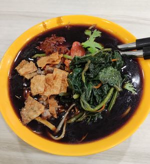 Lor Mee with added sweet potato leaves at Makan Vegan 斋这里 - Commonwealth in Central Singapore
