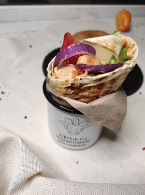 сочно и хрустко, а ещё оч сытно  at Lya Vegan! - Ля Веган! in Kharkiv