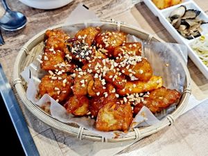 Sweet and spicy fried mushrooms at Zero Vegan in Seoul