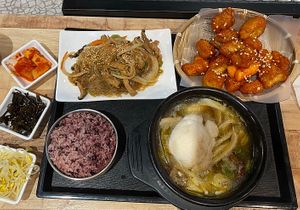 This was from my first time here…some kind of yummy tofu noodle dish, the amazing fried mushrooms and a delicious soup with a fluffy mushroom ball on top.  It’s all sooo good!  at Zero Vegan in Seoul