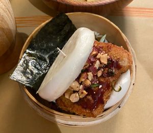 Vegan tofu bao at Handa in Padua