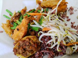 Sgd 3 at Ju Fu Yuan Vegetarian Delight 聚福缘素食 - Yishun in North Singapore