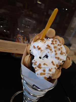 Vegane Waffel at Blub - Marienstr in Stuttgart