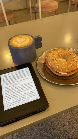 Latte y Bagel  at Bioma in Buenos Aires