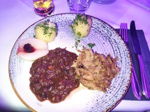 Veganes Sauerbratenragout von der Jackfrucht at Gasthaus Herkenrath Hof in Leverkusen