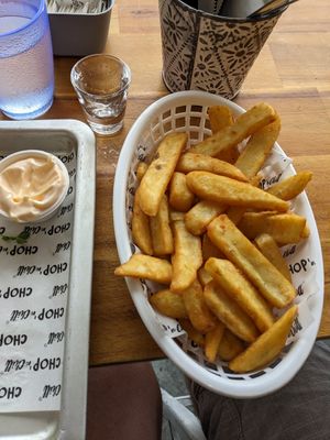 Chunky fries with vegan mayo #Veganuary at Chop 'n Chill in South West Rocks