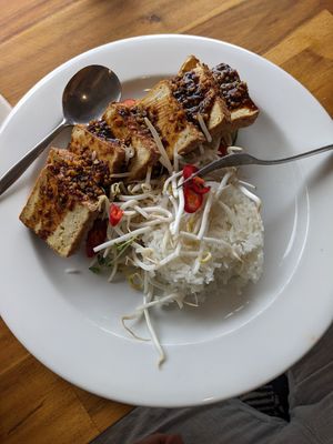 Tahu Goreng #Veganuary at Chop 'n Chill in South West Rocks