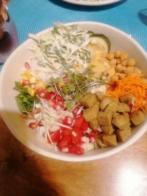 Buddha bowl at Alive Bistro in Marsalforn