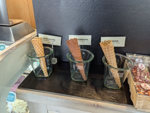 Vegane Waffelsorten (Vanille, Schoko, Zimt) at Schokoladen Manufaktur  in Eisenach