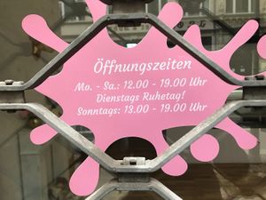 Hours at Royal Donuts in Leipzig