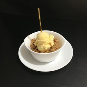 Apple crumble at Payayai in Queretaro