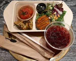 Set C (3 sides 1 salad) 1404 yen prior to tax. Drink ordered separately at Carvaan Delicatessen in Yokohama