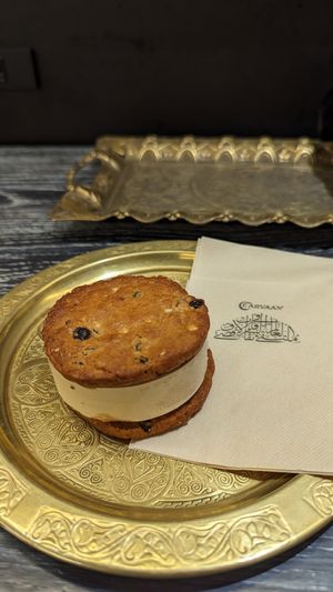 Vegan Ice-cream sandwich at Carvaan Delicatessen in Yokohama