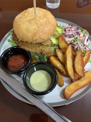 Burger at Evy's World in Monteverde