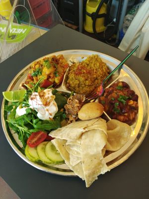 Tahli Teller at Bäristo Vegan Deli in Kiel
