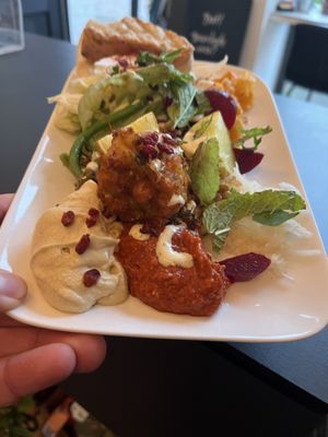 Gemüse Teller   at Bäristo Vegan Deli in Kiel