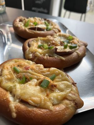 Laugenzunge/ Brezeln 🥨   at Bäristo Vegan Deli in Kiel
