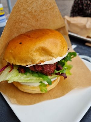 Redefined Meat Burger at Bäristo Vegan Deli in Kiel