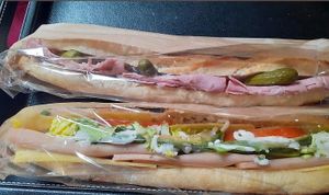 10€ for ONE sandwich 🤯 at Veganissim in Paris