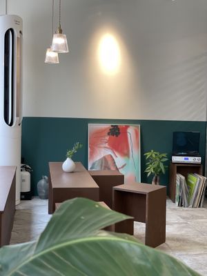 Interior at O.verte Donuts 오베흐트 도넛 in Seoul