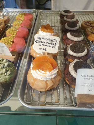 Get this before it goes out of season at O.verte Donuts 오베흐트 도넛 in Seoul