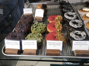 Vegan donuts   at O.verte Donuts 오베흐트 도넛 in Seoul