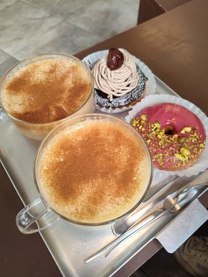  at O.verte Donuts 오베흐트 도넛 in Seoul