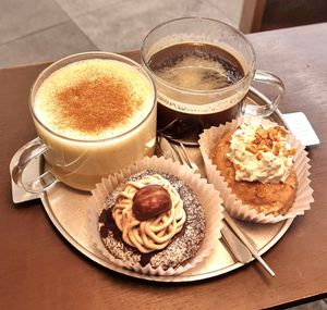 2 donuts and 2 drinks at O.verte Donuts 오베흐트 도넛 in Seoul