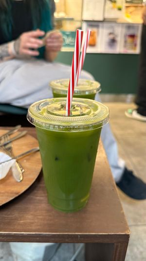 Matcha ice tea at O.verte Donuts 오베흐트 도넛 in Seoul
