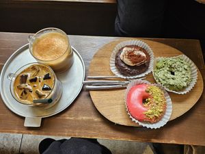  at O.verte Donuts 오베흐트 도넛 in Seoul