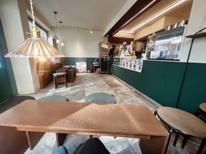 Inside  at O.verte Donuts 오베흐트 도넛 in Seoul