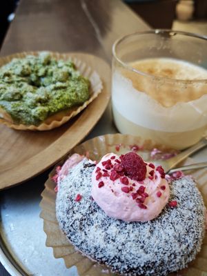  at O.verte Donuts 오베흐트 도넛 in Seoul