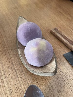 Mochi icecream  at Yummy Bowls in Amsterdam