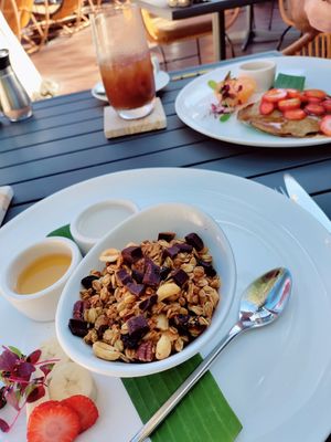 Breakfast is awesome! #Veganuary at Mother Earth Vegan Hotel in Tamarindo