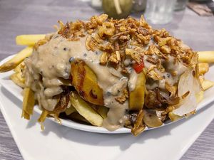 Dirty fries with pepper sauce at Harry's Place CIC in Ballynahinch