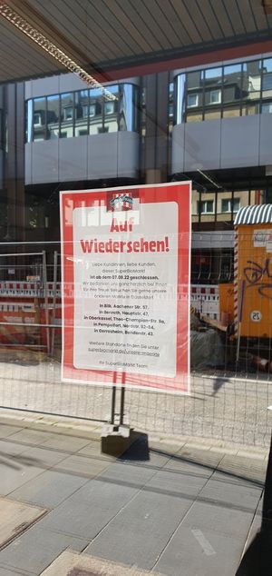 Closed at SuperBioMarkt - Friedrichstraße in Dusseldorf