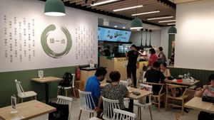 Restaurant interior at Greendot 绿一点 - Jurong Point 1 in West Singapore