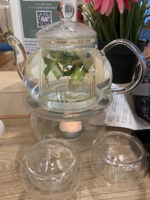 Lemongrass and Pandan tea at Greendot 绿一点 - Jurong Point 1 in West Singapore