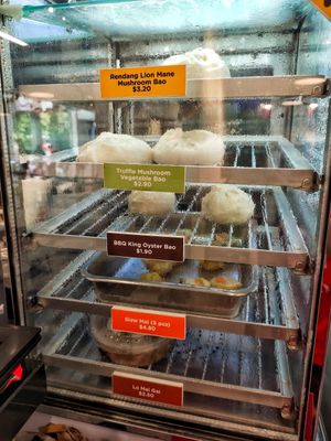 Dim sum at Greendot 绿一点 - Jurong Point 1 in West Singapore