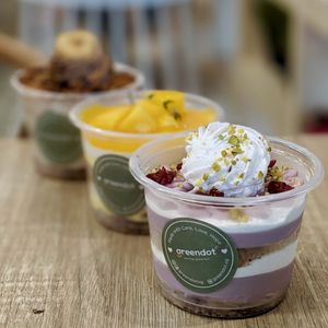 Vegan Fresh Taro Coconut Cake Parfait, Fresh Mango Coconut Cake Parfait, Banoffee Pie Cake Parfait at Greendot 绿一点 - Jurong Point 1 in West Singapore