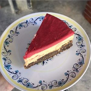 vegan cheesecake at Earth Cafe in Santa Teresa