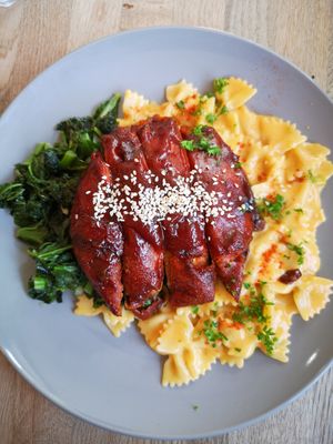 BBQ mushroom mac n cheese at Vibes in Dorchester