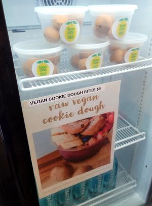 Raw vegan cookie dough bites at Wow Wow Hawaiian Lemonade in Livermore