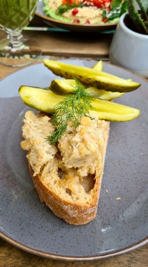 Vegan "Schmalz" 🌱👍 at Mana Food - Moabit in Berlin