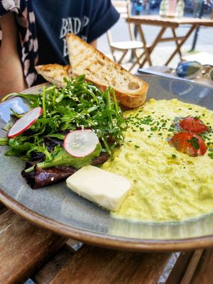 Scrambled Vegg at Mana Food - Moabit in Berlin