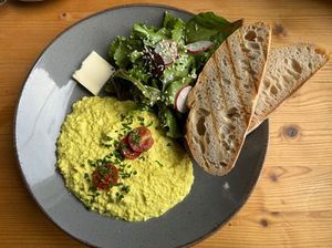 Tofu scramble and great sourdough   at Mana Food - Moabit in Berlin